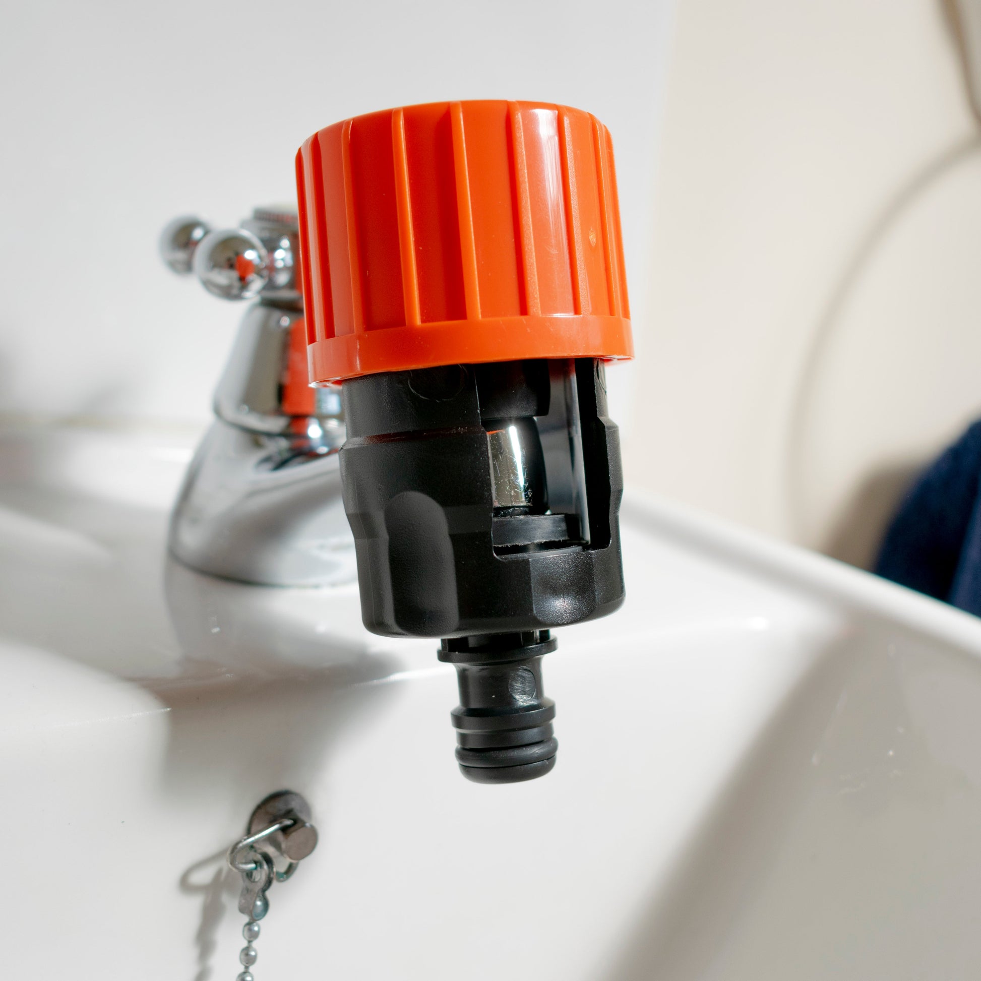 Universal Screw-Fit Kitchen Tap Connector for Mixer/Single Tap w/ Click-Lock