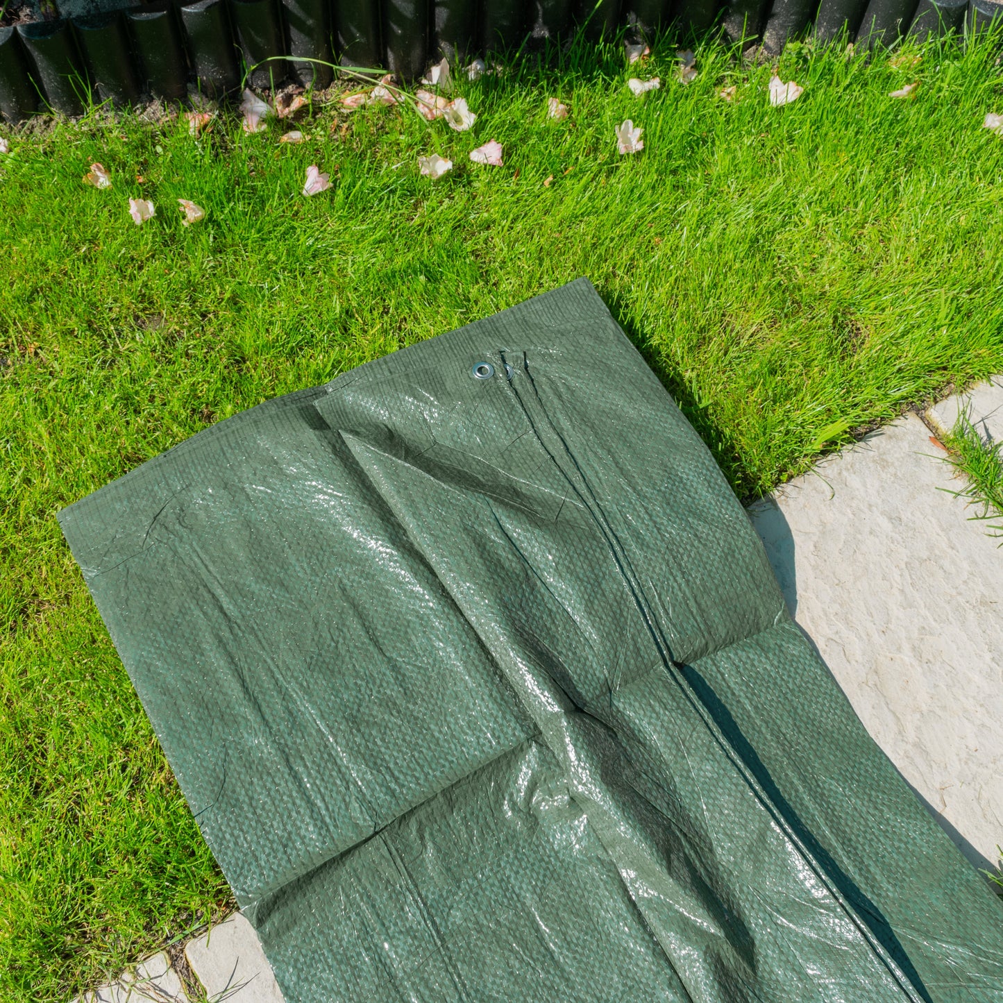 Green Tarpaulin Sheet 50GSM Lightweight Tarp + 10 Bungee Balls Garden Camping